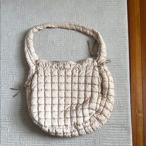 Elegant Cream Quilted Women's Bag